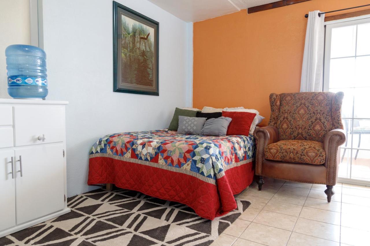 Playa Hermosa Inn At The Beach Енсенада Екстериор снимка